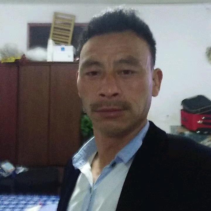 快乐的一家人