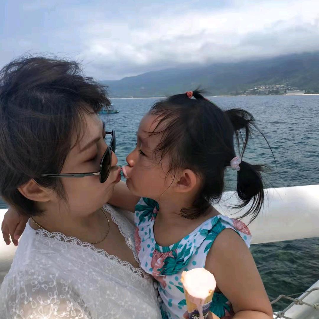 茹小茹Rachel