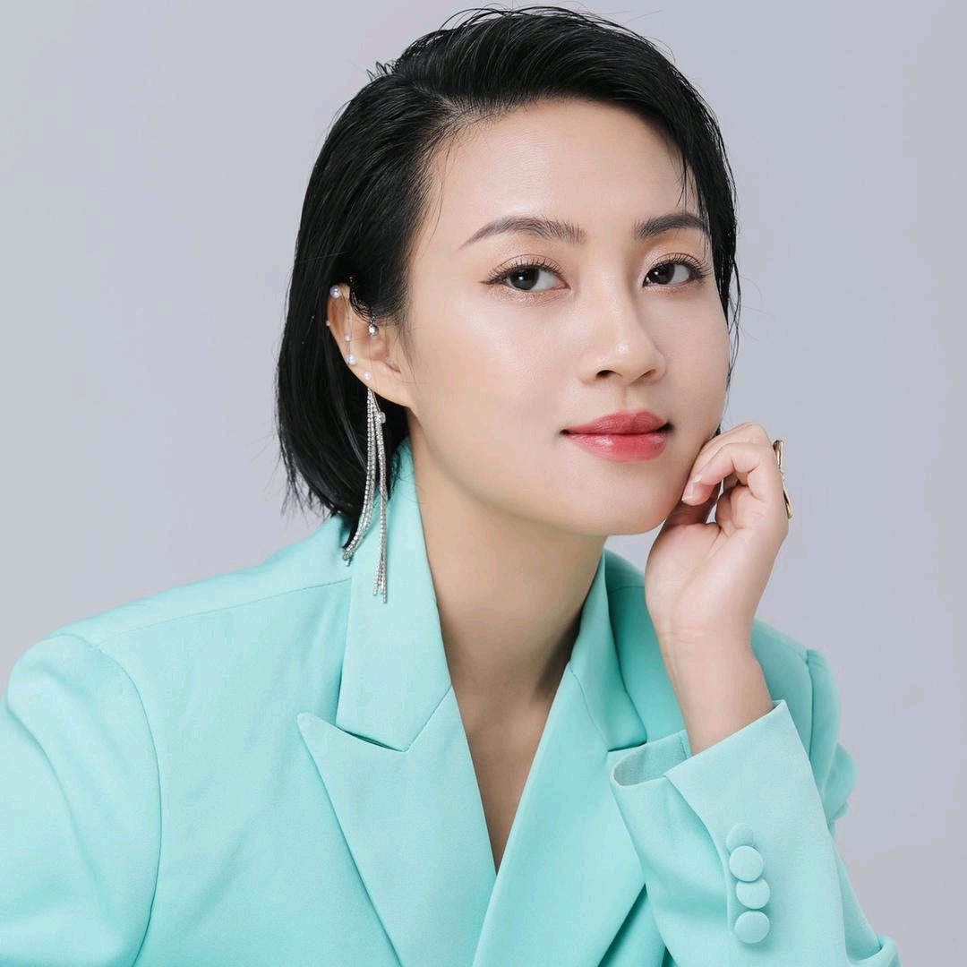 大艳艳护肤总裁