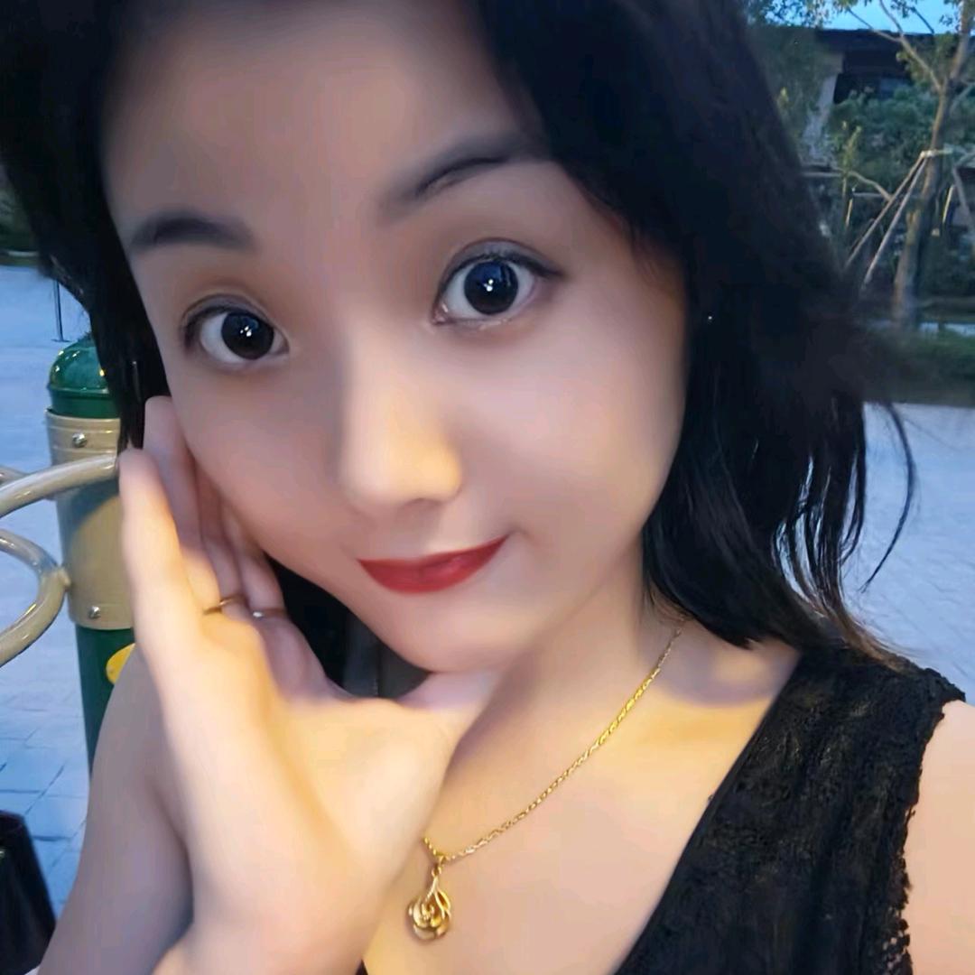 小丽🌈🌈（青柠）