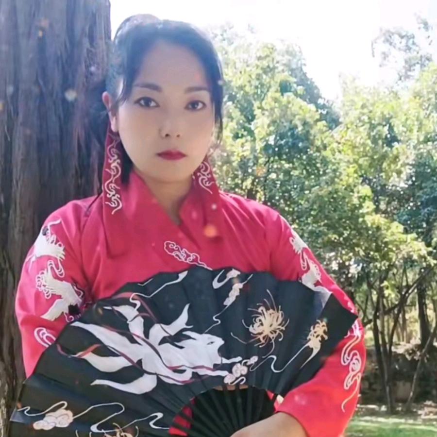 (小黑