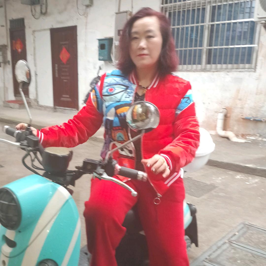 762989552小杨