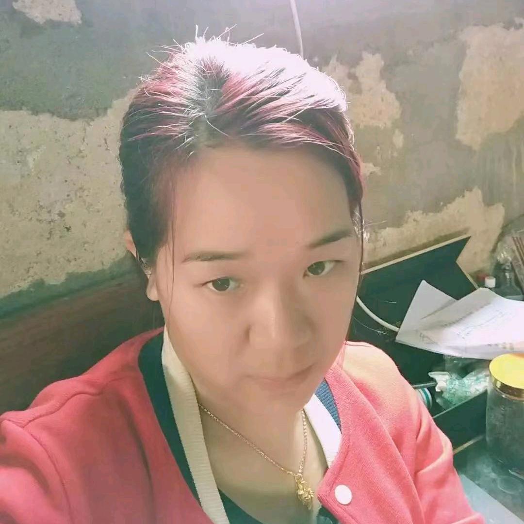 鑫鑫纯莹头像