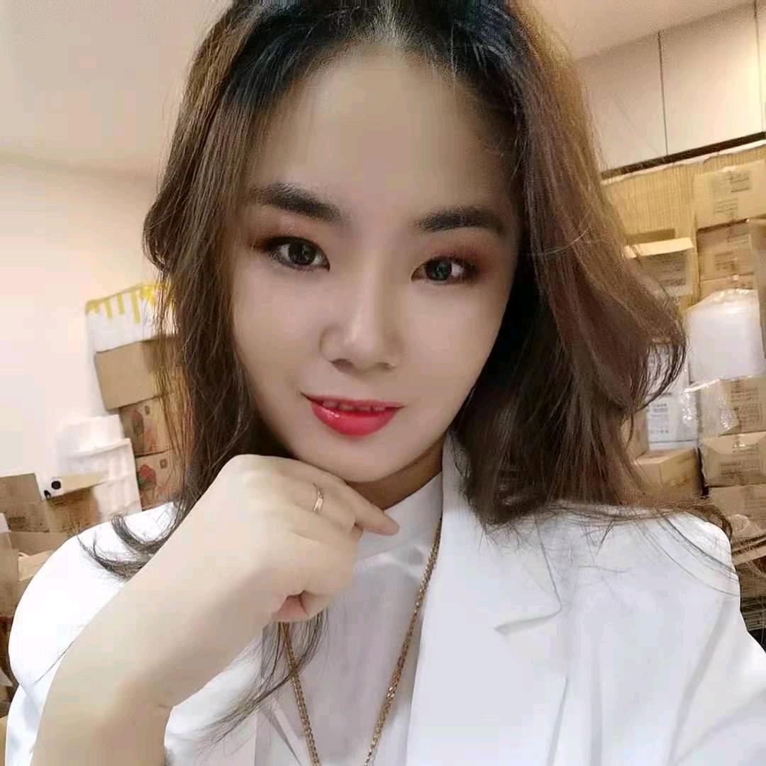桦树茸小芸