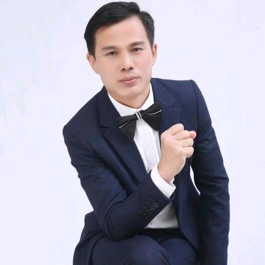 占丰艳（专业油漆装修）