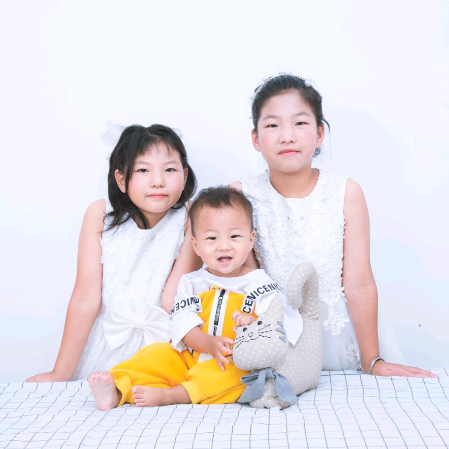 三个娃的妈妈