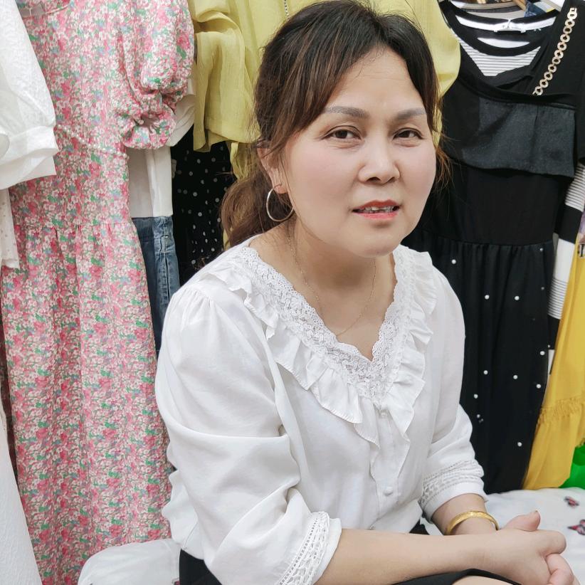 伊美服饰广场