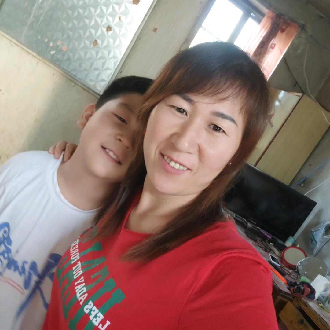 小小飞蛾