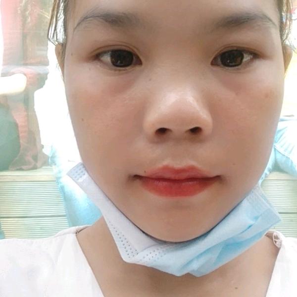 韦绕珍