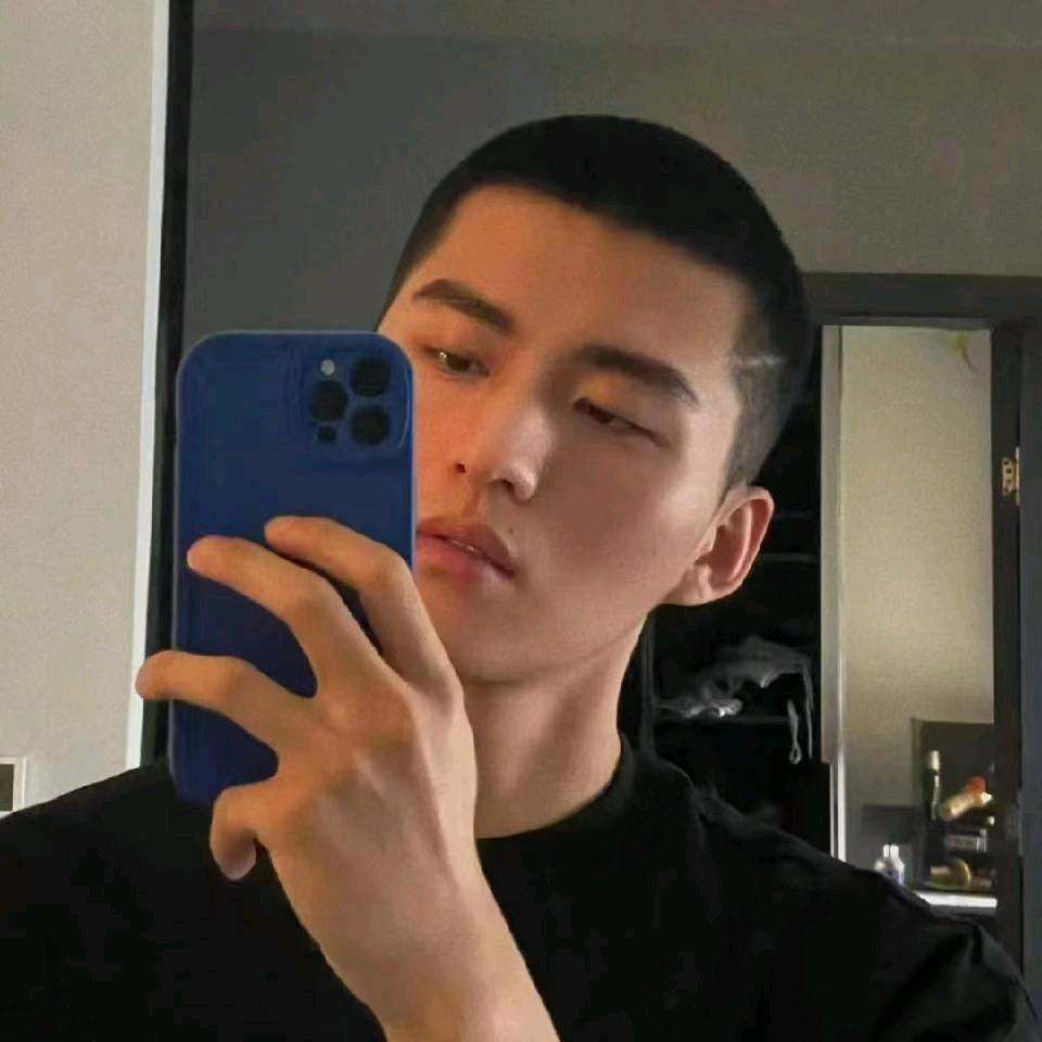 自信男人放光芒