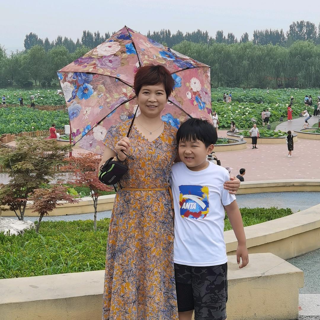 李芳