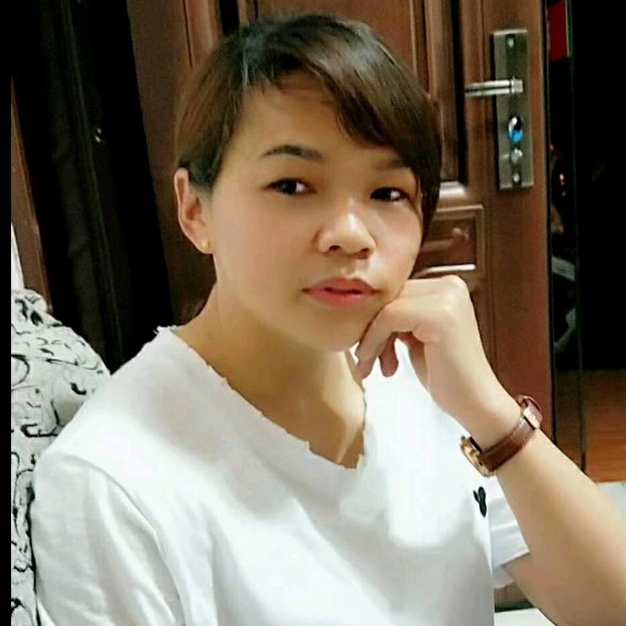 梁英
