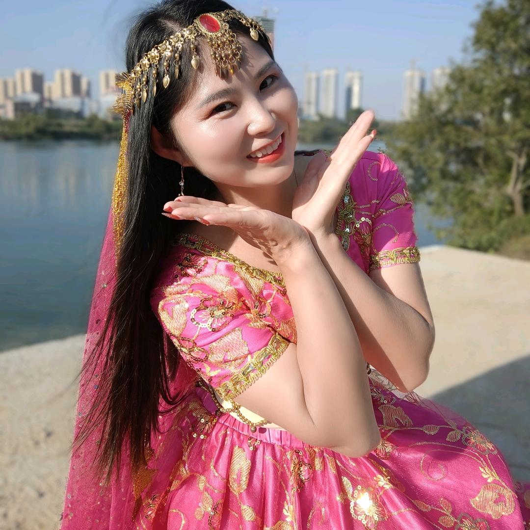 紫蝶依萍