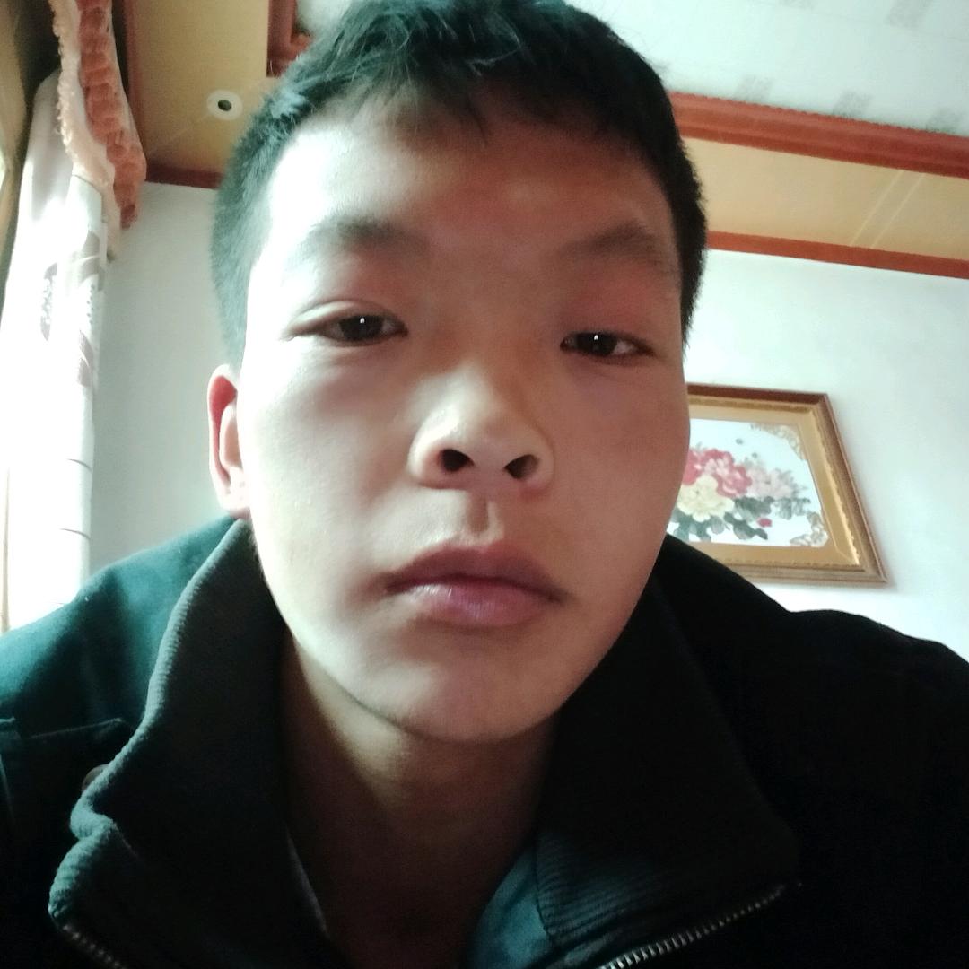 何红