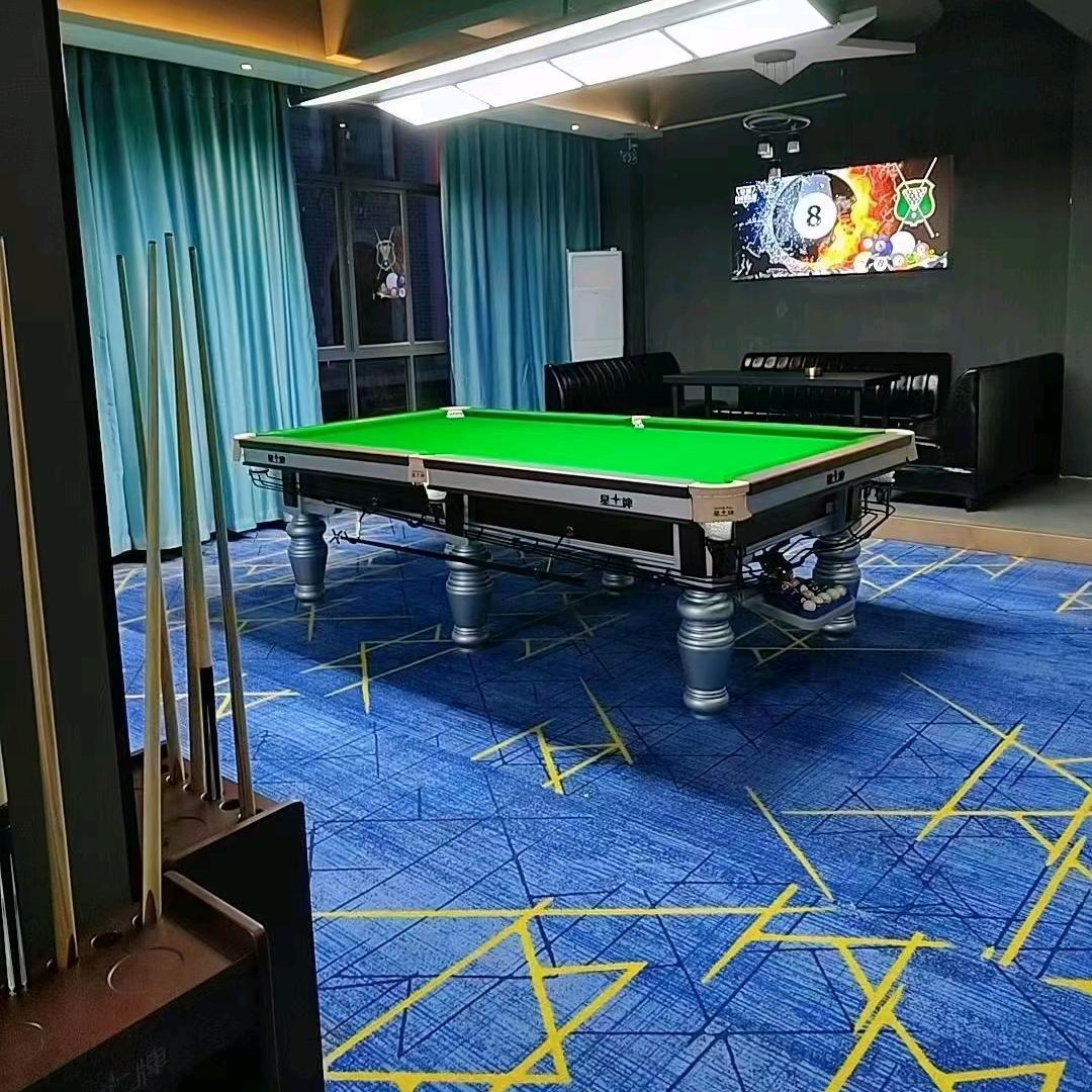 兴义市皇爵台球俱乐部