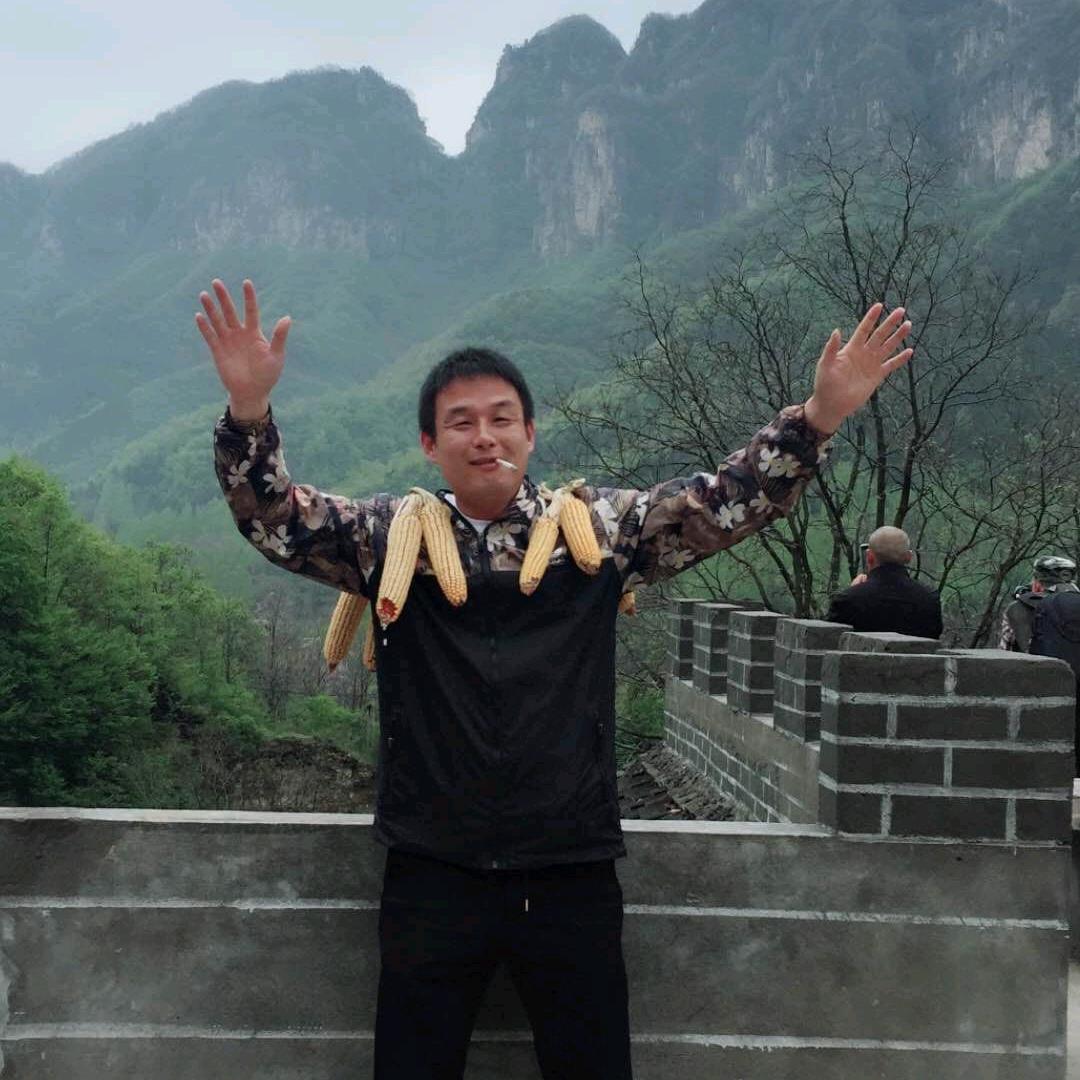 小飞，，