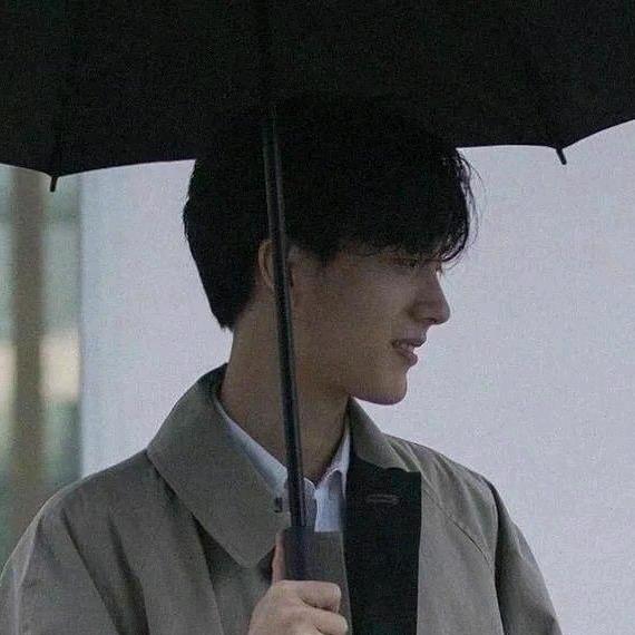 小H