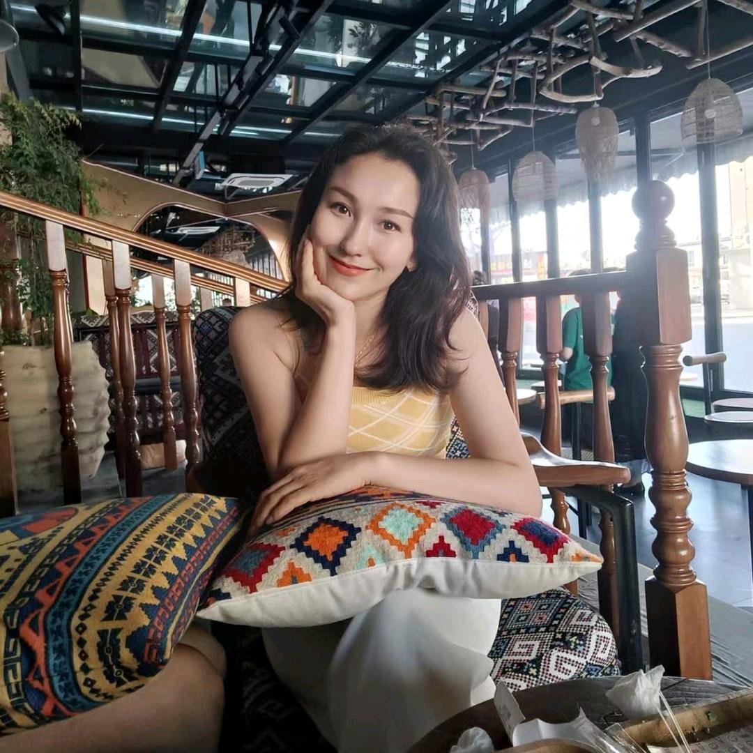 额敏县屿你美甲美睫