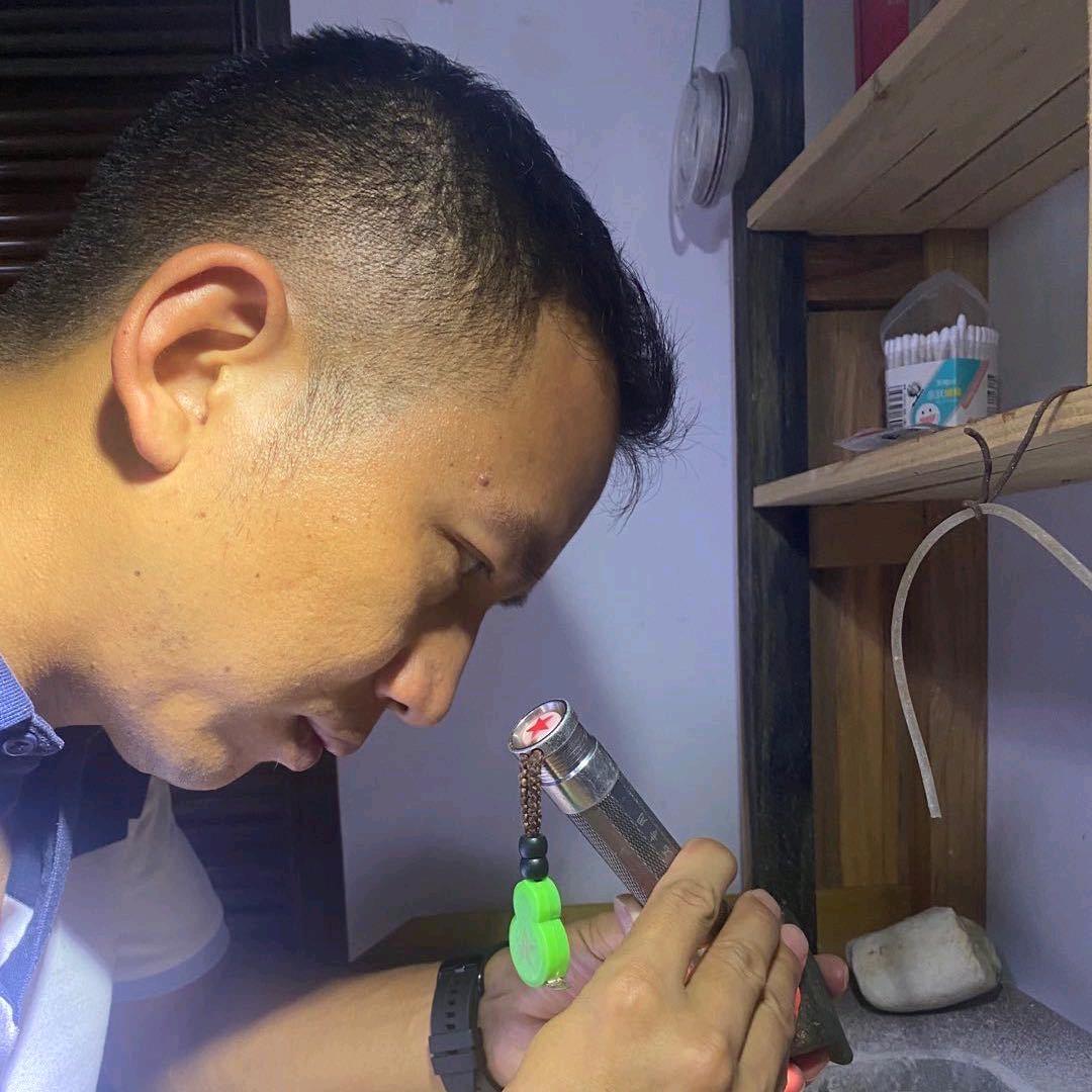 梓桓翡翠