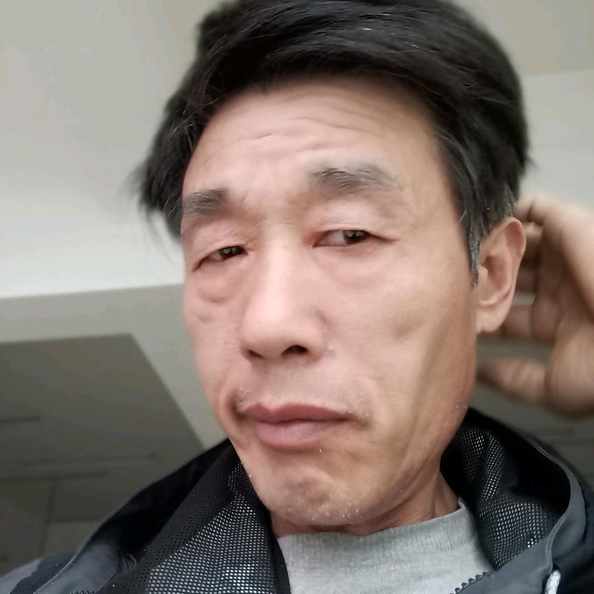 忠哥在发光