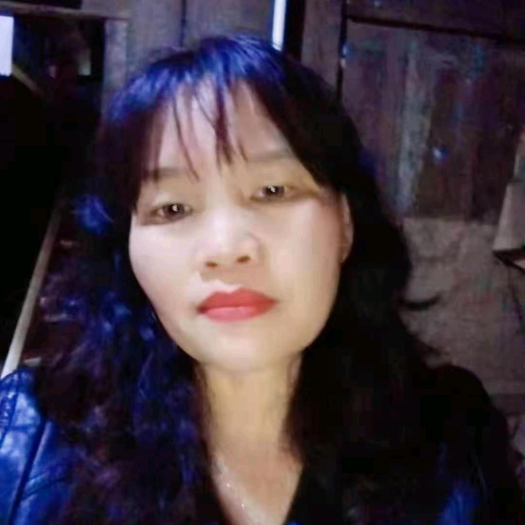 李芳