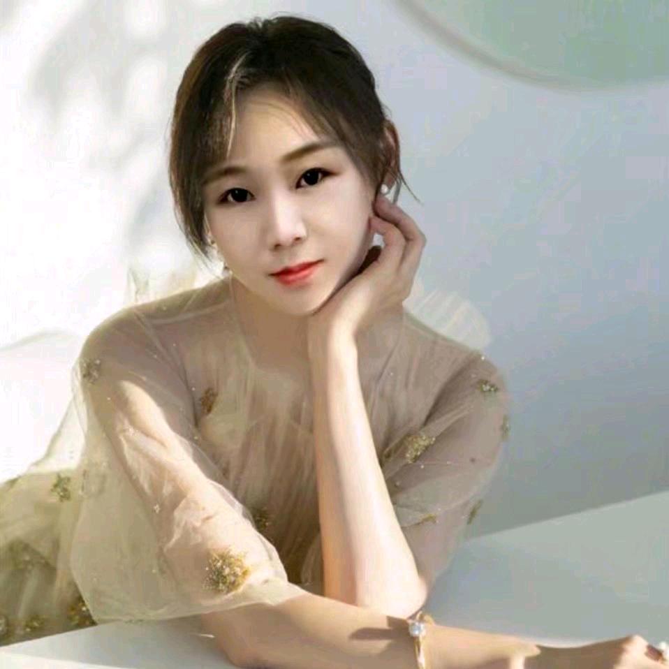 💋卖酒的小姐姐💅