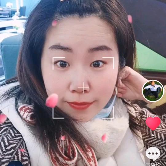 一片小叶子🍃