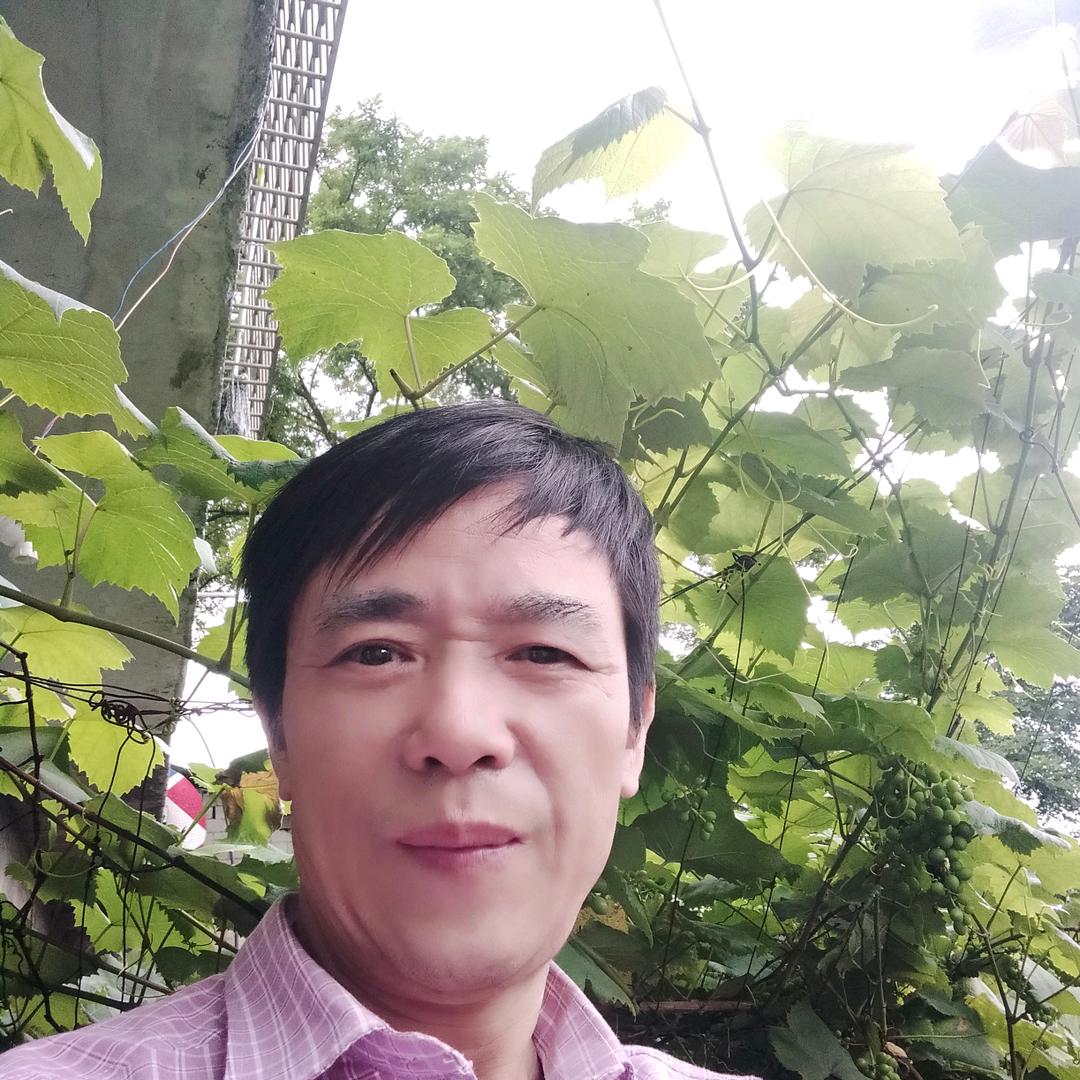 卖大方皱椒，阴辣椒。