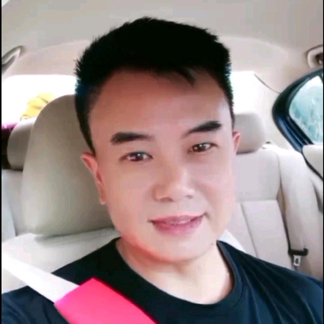 云裳羽🎸 小子李群良