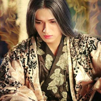 🥀᭄年轻气盛꧔ꦿᩚ与天争💕