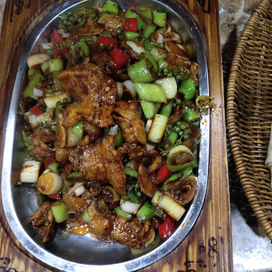 辣椒炒肉(潍州路店)官方号