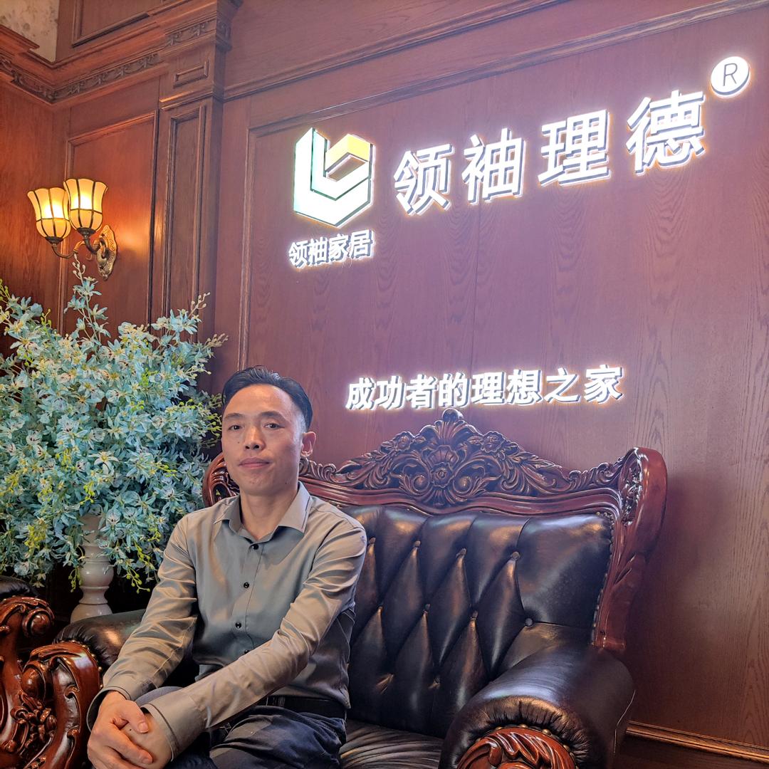 成都实木定制工厂 苏厂长