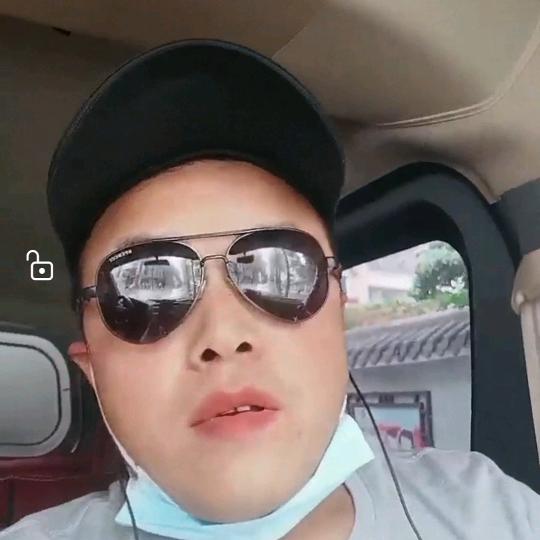 邓江龙
