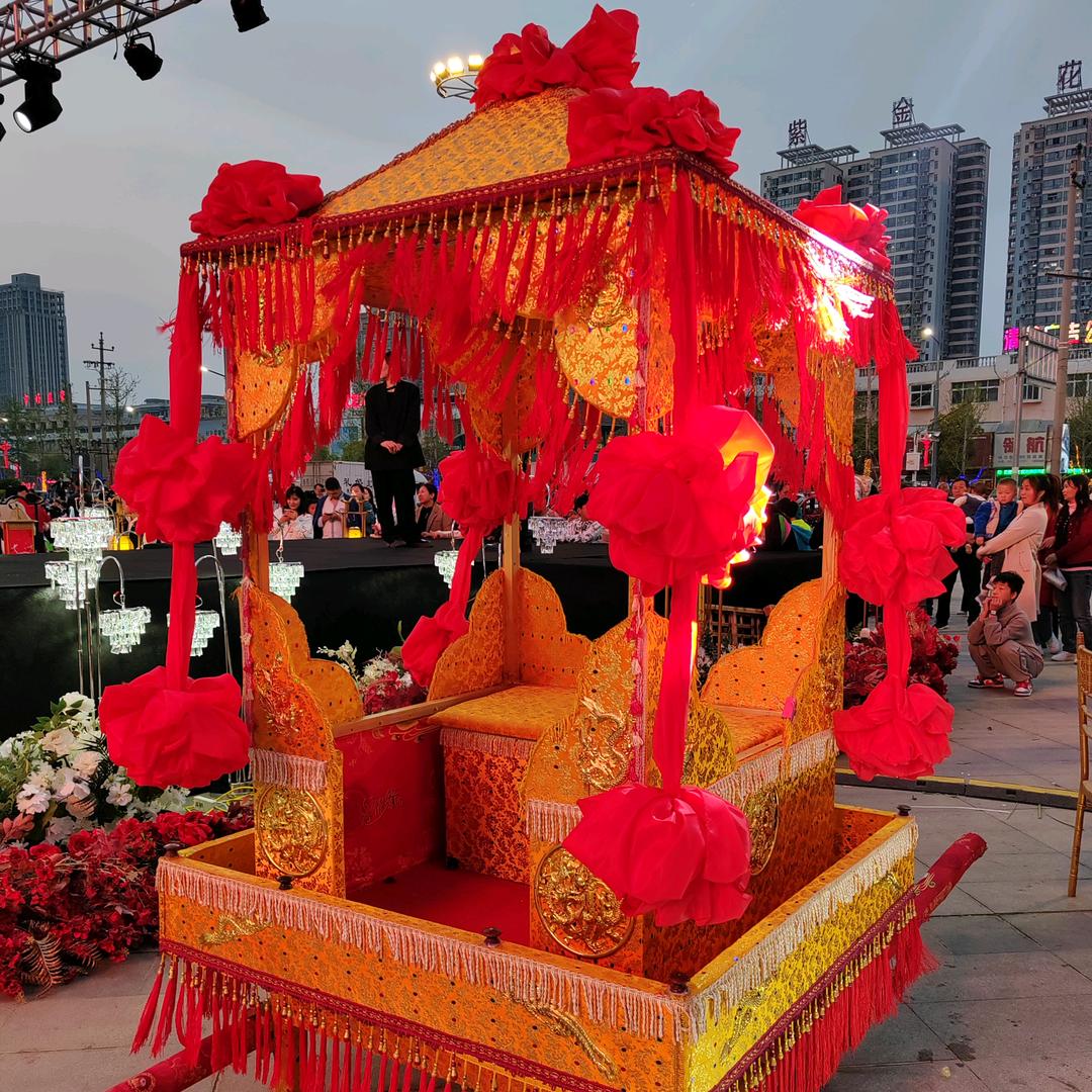 镇平喜洋洋婚车