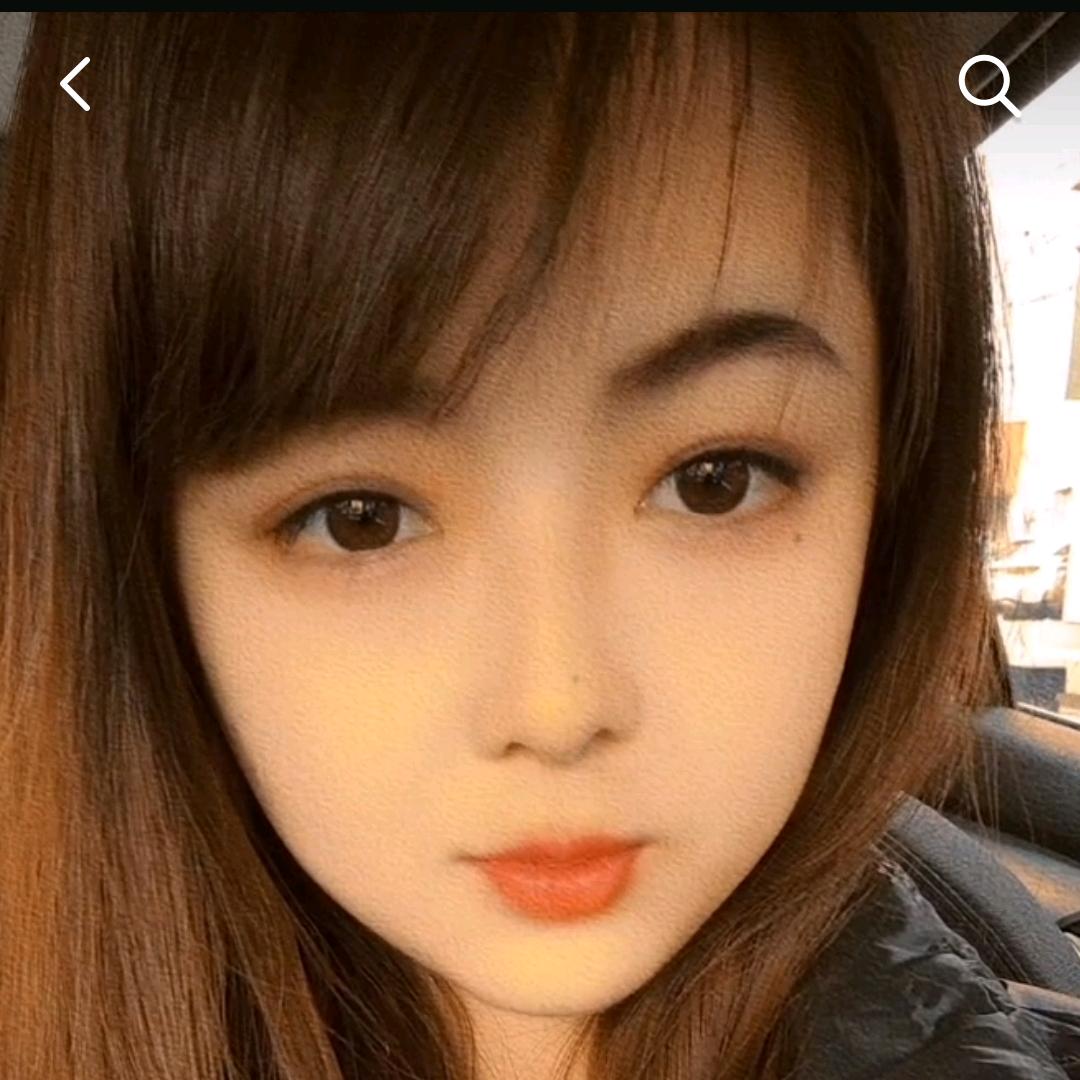 唐微笑
