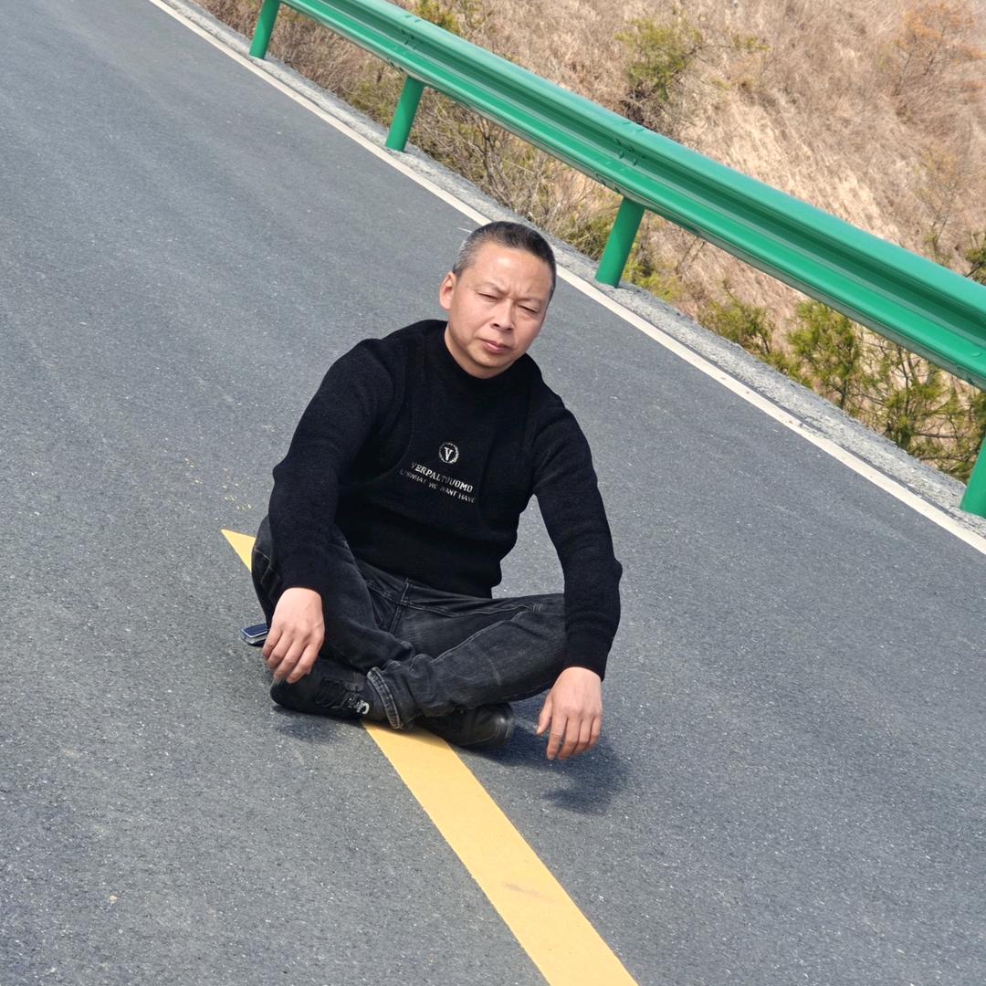 爱上小龙包