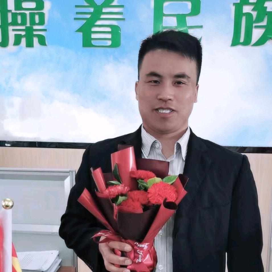 教英语的@老班【天道酬勤】