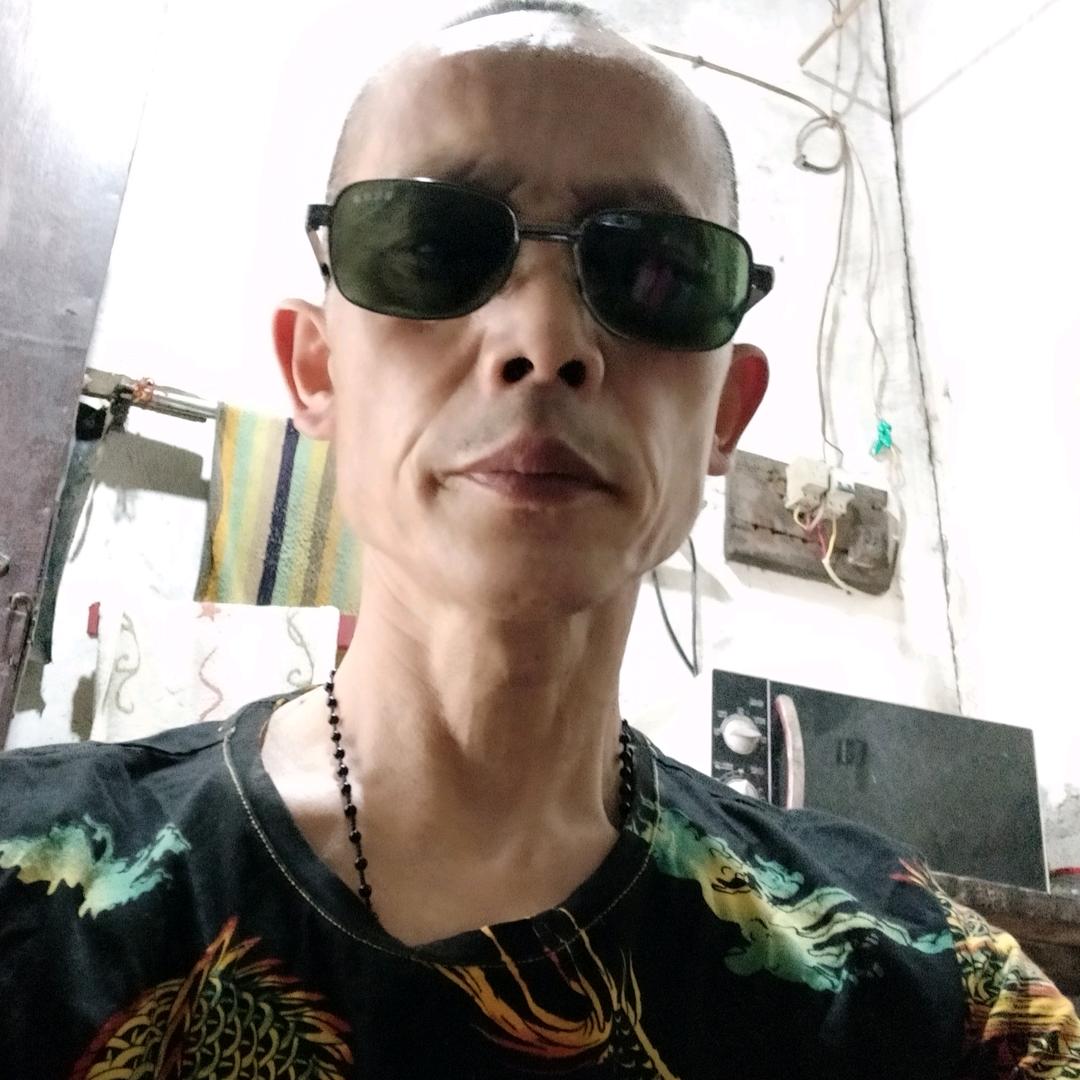 爱唱歌的老俞😘😘😘