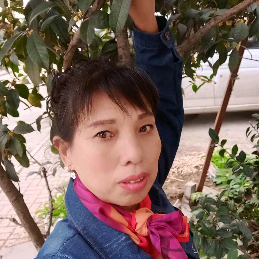 爱跳广场舞的大跳舞