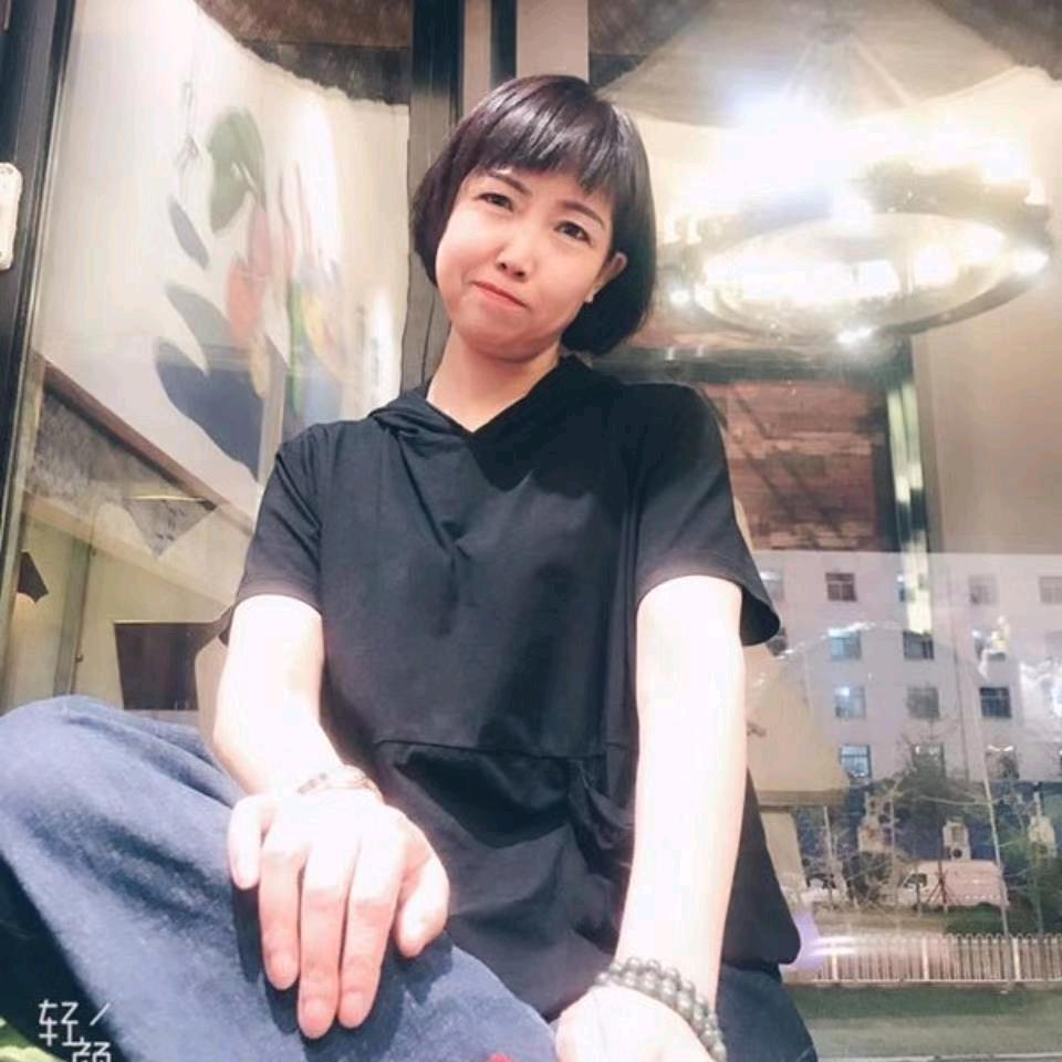 郝海艳精品女装
