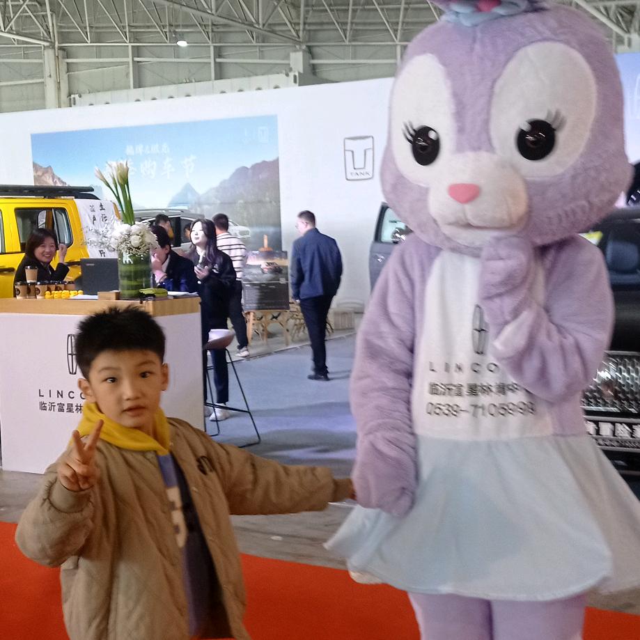 奔跑中的大象🐘666