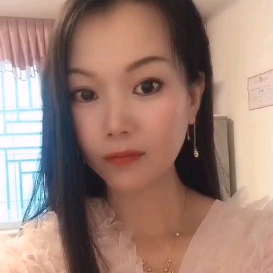 莹莹🦋
