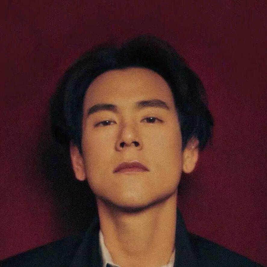 🐳🐳要变瘦头像