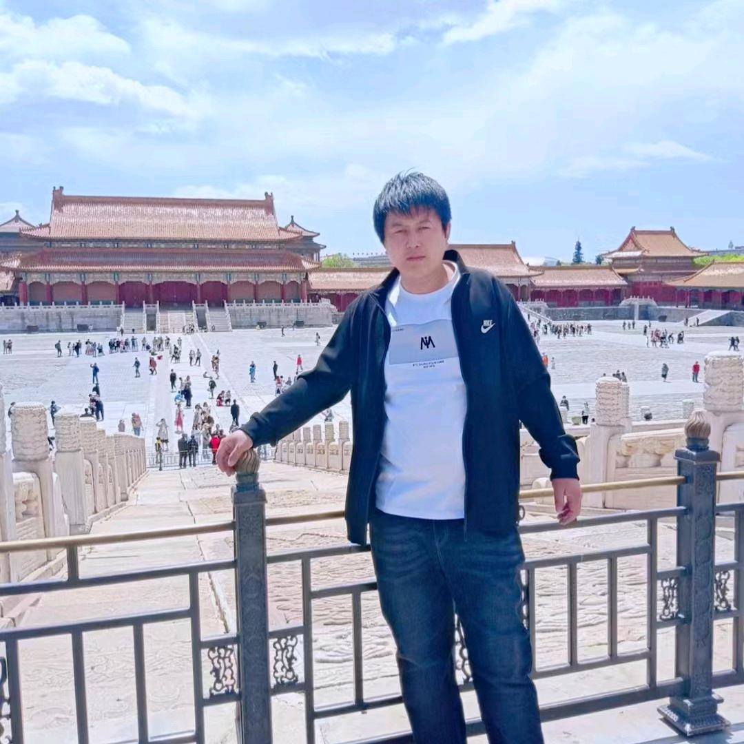 王然，做墙板，吊顶子，刮腻子，做打隔断，