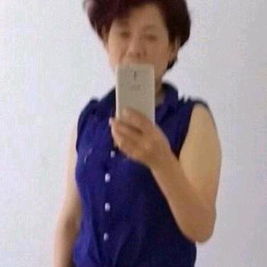 诗瑶{爱唱歌}晚上7点开播欢迎大家