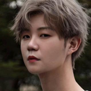 羸