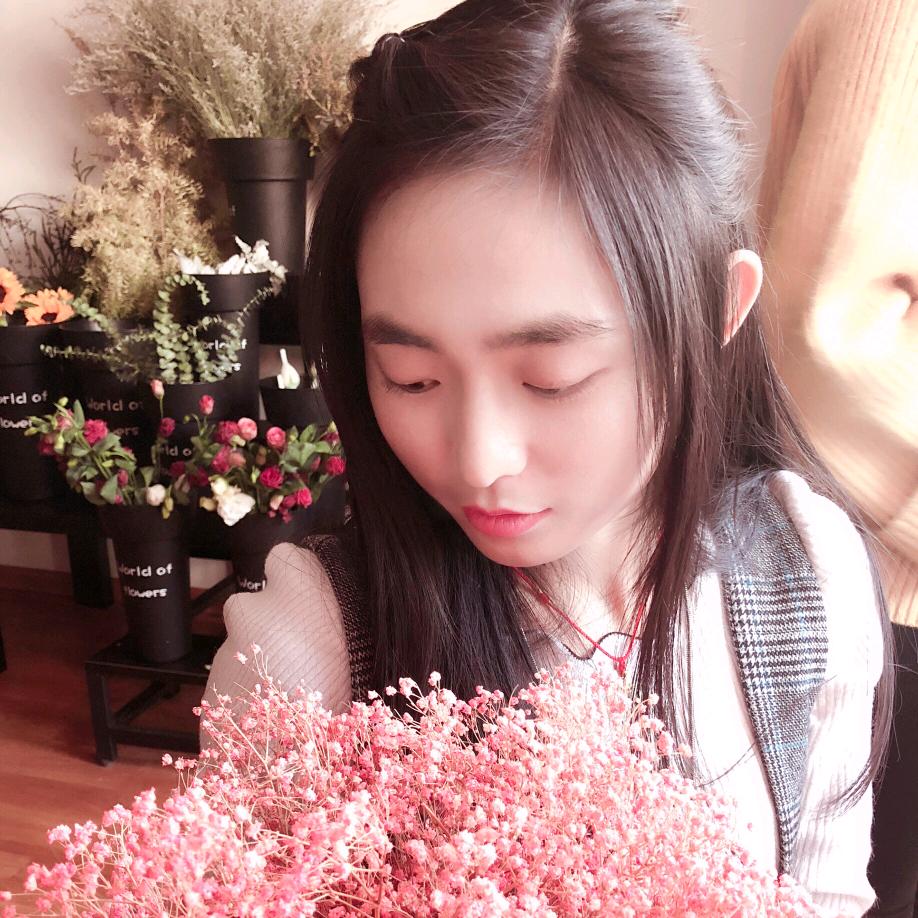 笑着哭🍀敏