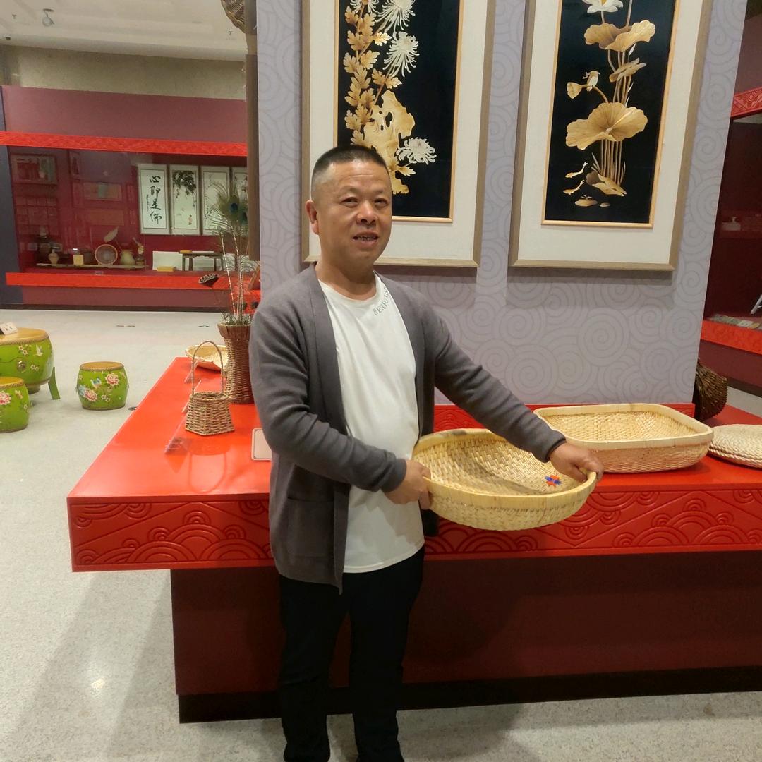 灿烂明天