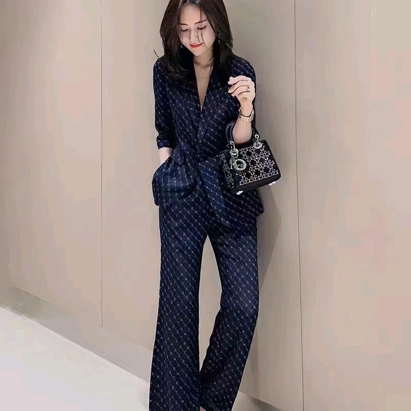 金乡千色服饰常霞