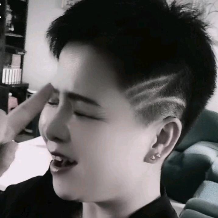 樱三
